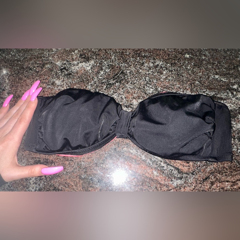 PINK Victoria’s Secret Black and Pink Strapless Padded Bikini Top